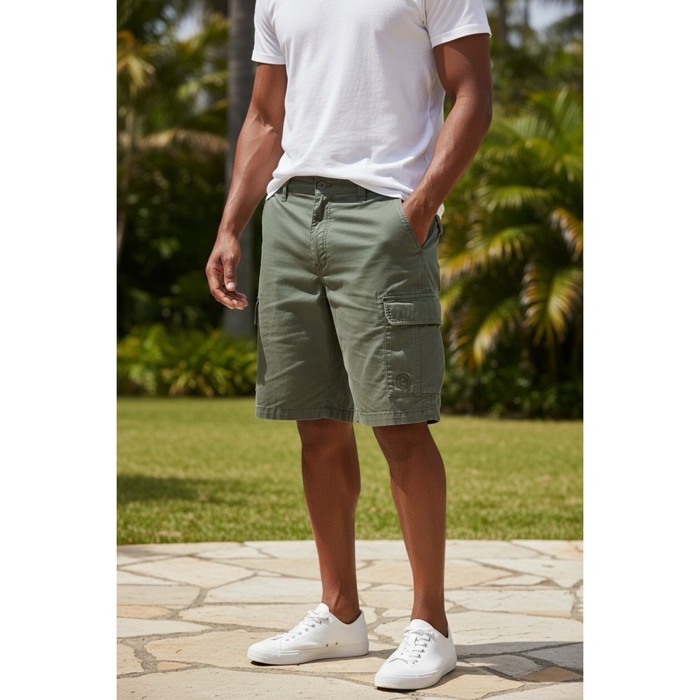 Tommy Bahama Cargo Shorts Men's Size 40 Sage Green Tencel Blend Casual Resort